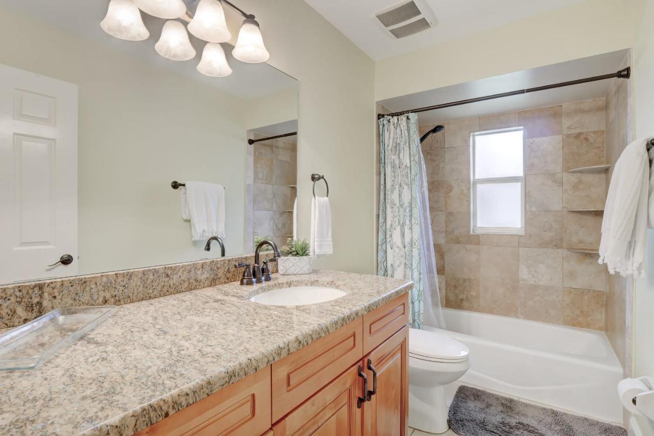Pet Friendly Pool Home In River Reach Of Naples Fl Kültér fotó
